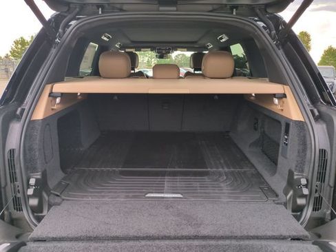 New 2027 Land Rover Range Rover SE AWD/4WD image 16