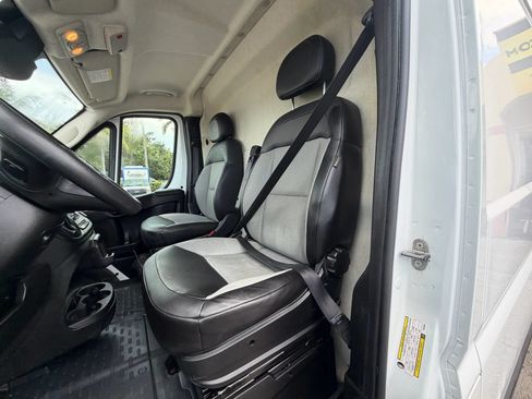Used 2023 RAM ProMaster 2500 FWD image 14