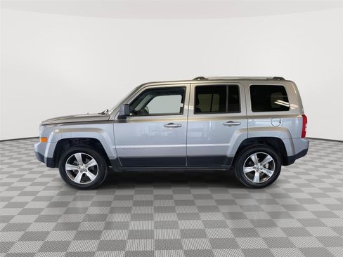 Used 2016 Jeep Patriot High Altitude image 2