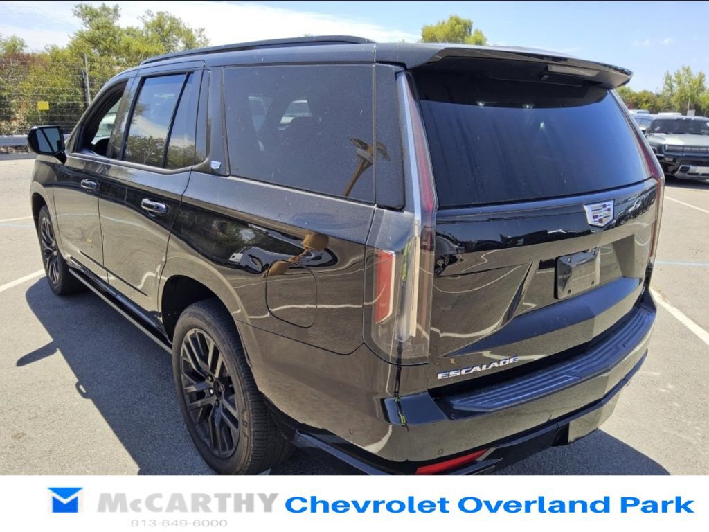 Used 2021 Cadillac Escalade Sport Platinum w/ Heavy-Duty Trailer Package AWD/4WD image 5