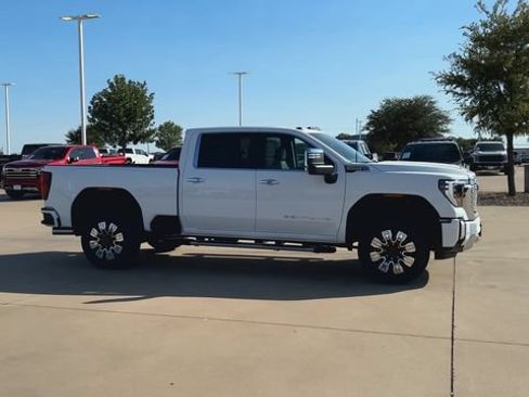 New 2026 GMC Sierra 3500 Denali w/ Denali Reserve Package AWD/4WD image 2