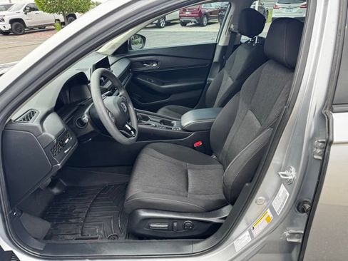 Used 2023 Honda Accord EX image 13