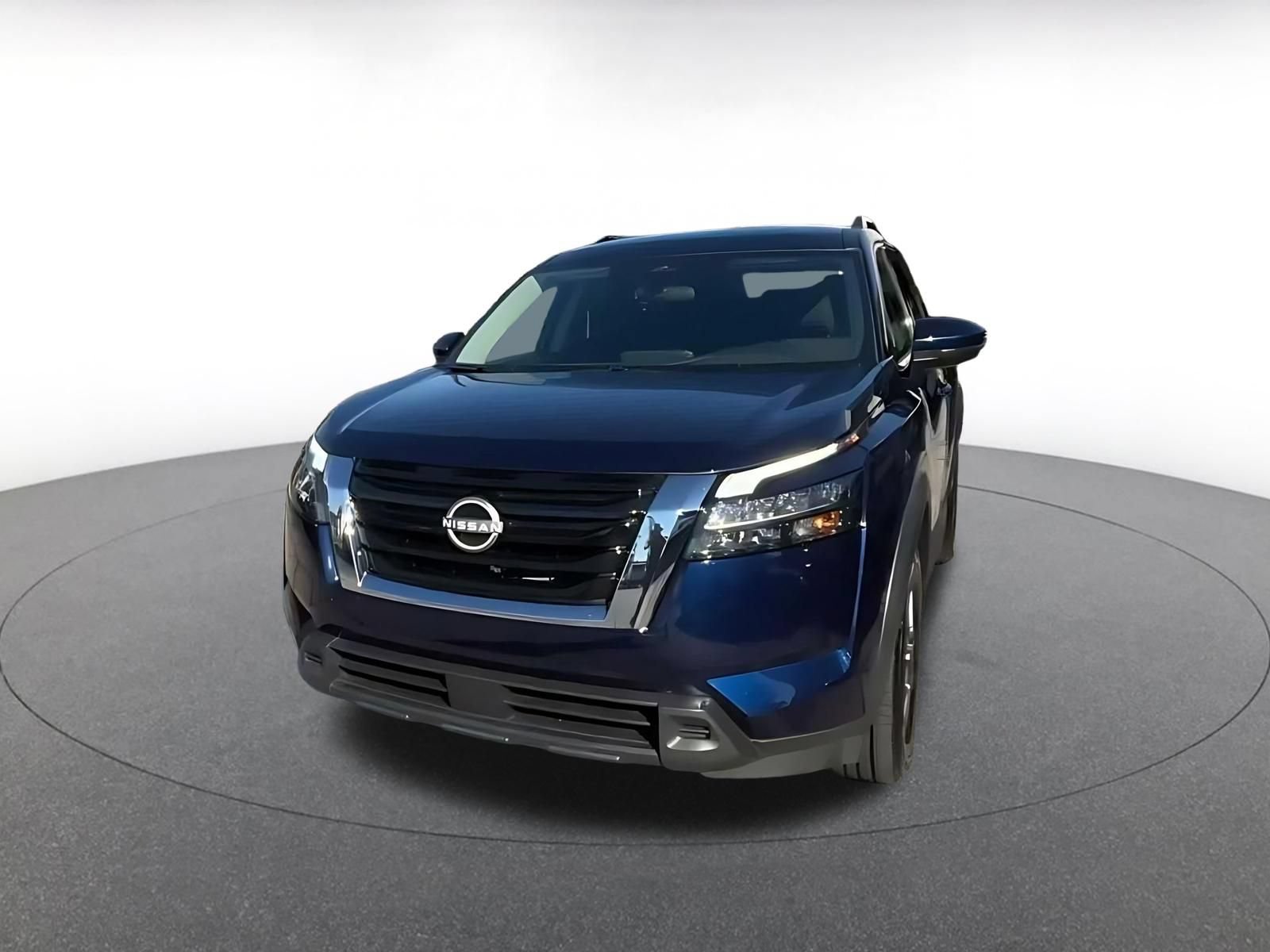 Used 2025 Nissan Pathfinder SV AWD/4WD image 6
