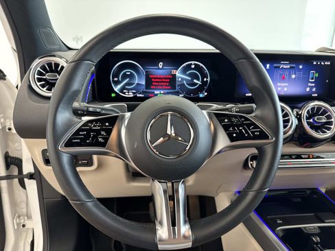 Certified 2024 Mercedes-Benz EQB 250+ image 20
