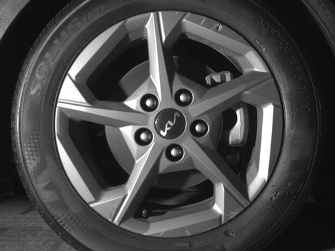 Used 2025 Kia K4 FWD image 13