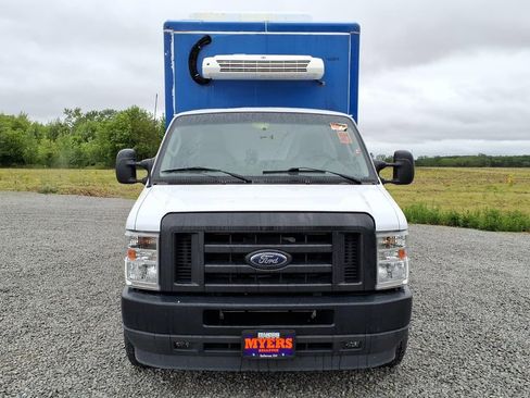 Used 2024 Ford E-350 and Econoline 350 Super Duty w/ Power Windows & Locks Group RWD image 11
