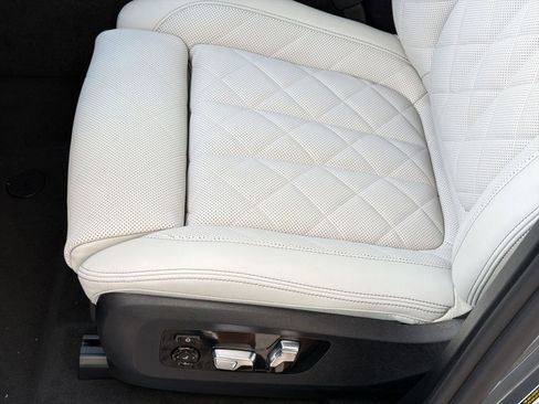 New 2026 BMW X5 xDrive40i AWD/4WD image 14