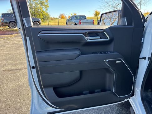 New 2025 Chevrolet Silverado 1500 RST w/ Convenience Package II image 13