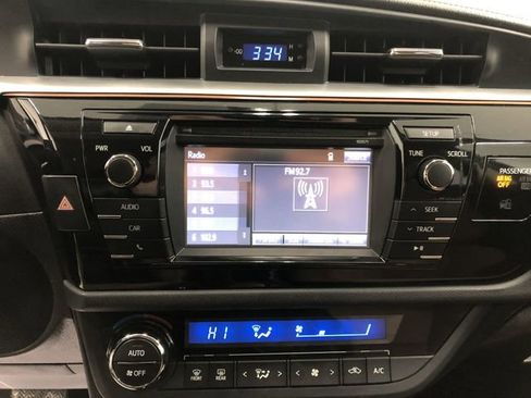 Used 2016 Toyota Corolla LE image 20
