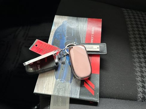 Used 2021 Dodge Charger R/T w/ Blacktop Package image 11