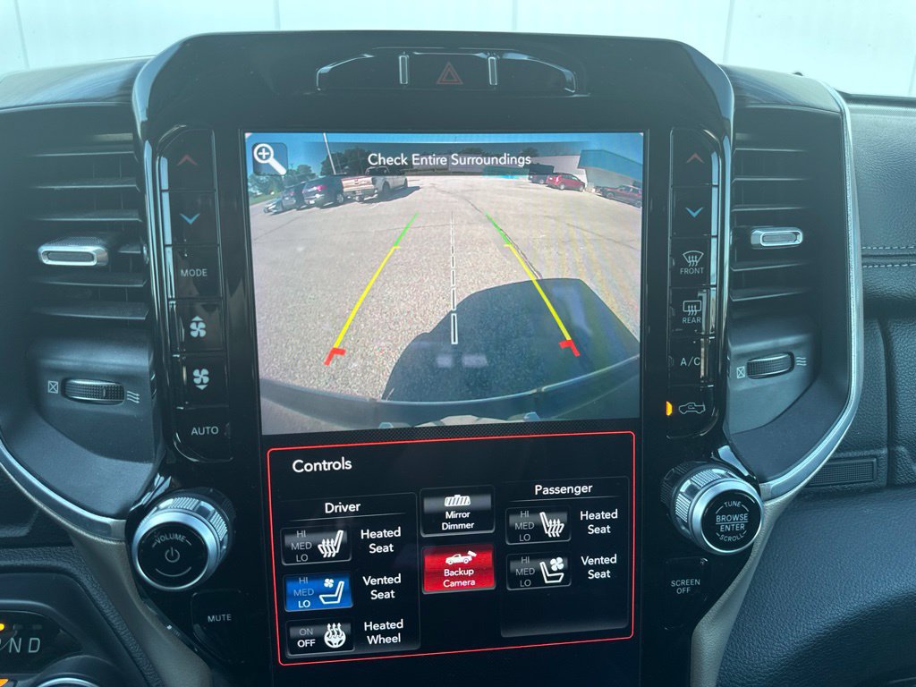 Used 2020 RAM 1500 Laramie AWD/4WD image 46