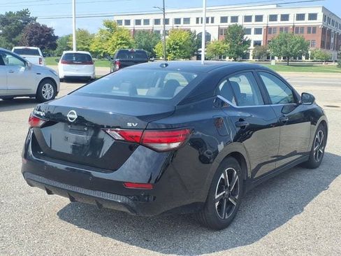 Used 2024 Nissan Sentra SV FWD image 5