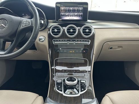 Used 2018 Mercedes-Benz GLC 300 4MATIC image 13
