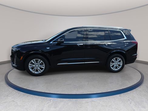 Used 2024 Cadillac XT6 Luxury FWD image 8