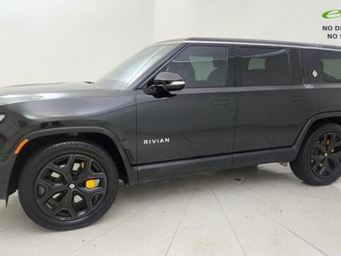 Used 2024 Rivian R1S Adventure AWD/4WD image 21