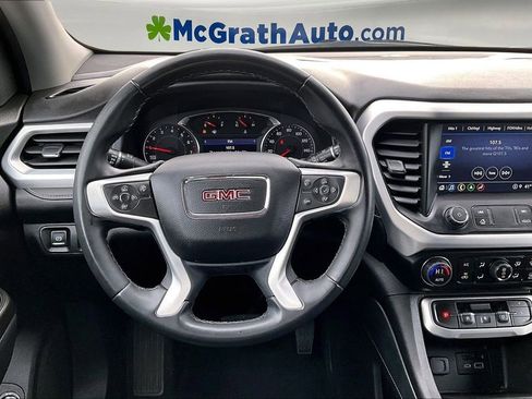 Used 2023 GMC Acadia SLT image 9