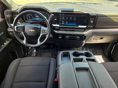 Certified 2023 Chevrolet Silverado 1500 LT AWD/4WD image 19
