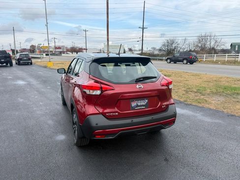 Used 2020 Nissan Kicks SR w/ SR Premium Package image 5