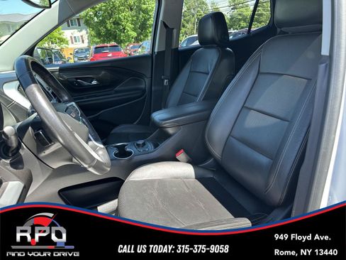 Used 2021 GMC Terrain SLT w/ Infotainment Package II AWD/4WD image 14