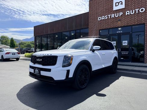 Used 2022 Kia Telluride EX w/ EX Premium Package AWD/4WD image 3