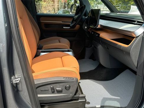 New 2025 Volkswagen ID. Buzz Pro S image 13