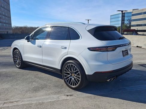 Used 2021 Porsche Cayenne S image 3