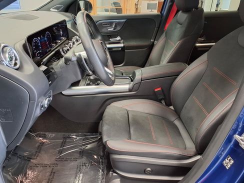 Used 2025 Mercedes-Benz GLA 35 AMG 4MATIC w/ Exclusive Trim Package image 19