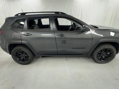 Used 2023 Jeep Cherokee Trailhawk w/ Sun & Sound Group AWD/4WD image 2
