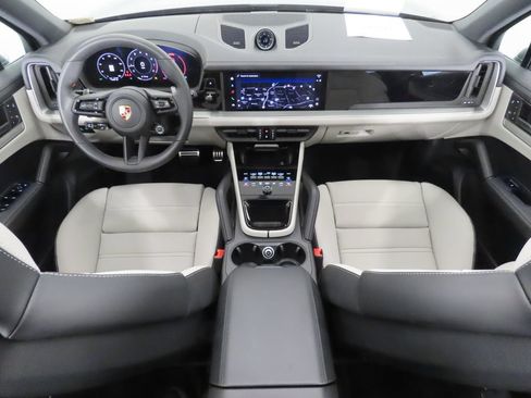 Certified 2026 Porsche Cayenne S AWD/4WD image 15