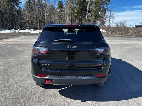 Used 2022 Jeep Compass Trailhawk w/ Trailhawk Elite Group image 4