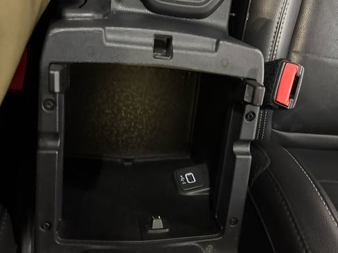 Used 2021 Jeep Wrangler Unlimited Sahara w/ Cold Weather Group image 27