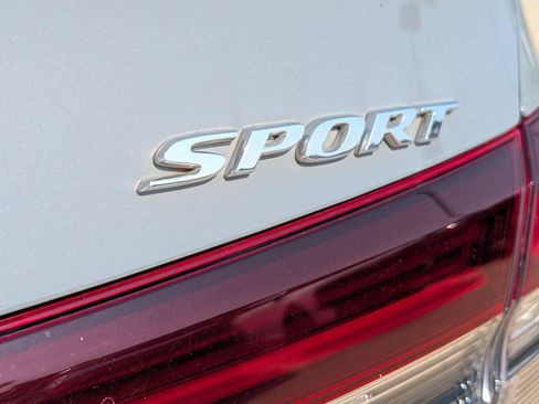 Used 2025 Honda Civic Sport image 31