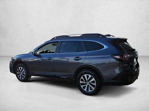 Used 2022 Subaru Outback Premium image 7