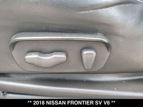 Used 2018 Nissan Frontier PRO-4X AWD/4WD image 19