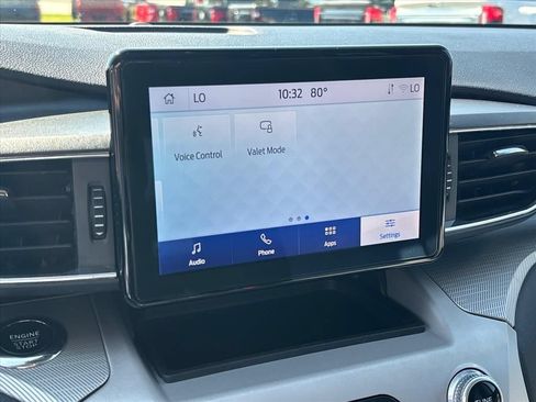 Used 2023 Ford Explorer XLT w/ XLT Sport Appearance Package AWD/4WD image 40