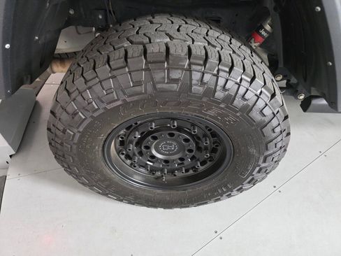 Used 2022 Jeep Gladiator Rubicon w/ Trailer Tow Package AWD/4WD image 12