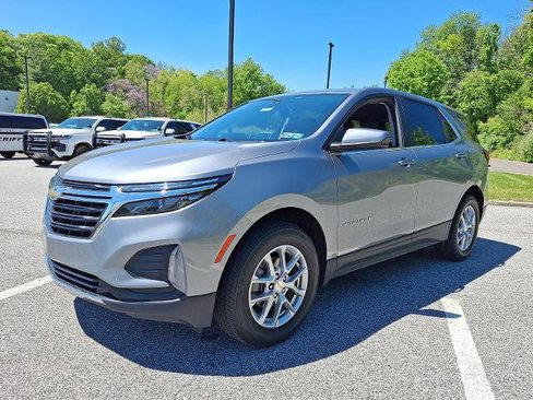 Certified 2023 Chevrolet Equinox LT AWD/4WD image 3