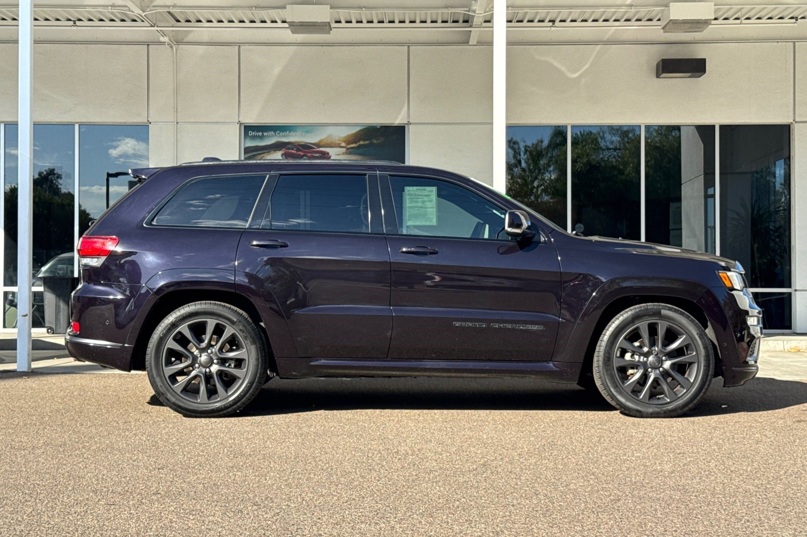 Used 2018 Jeep Grand Cherokee High Altitude AWD/4WD image 8
