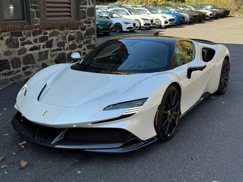 Used 2023 Ferrari SF90 Stradale image 5