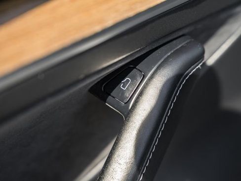 Used 2022 Tesla Model 3 RWD image 35
