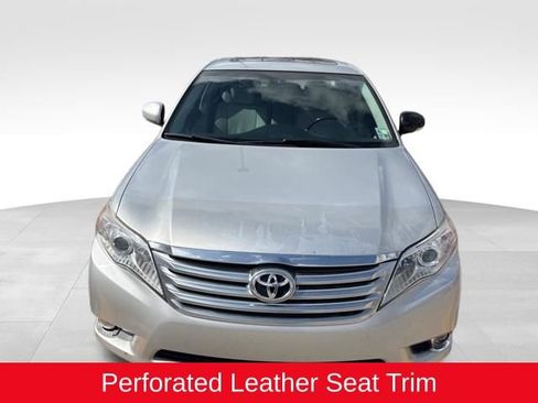 Used 2011 Toyota Avalon Limited image 15