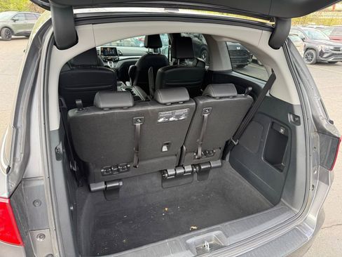 Used 2023 Honda Odyssey EX-L image 5