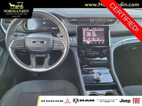 Certified 2023 Jeep Grand Cherokee L Laredo AWD/4WD image 7