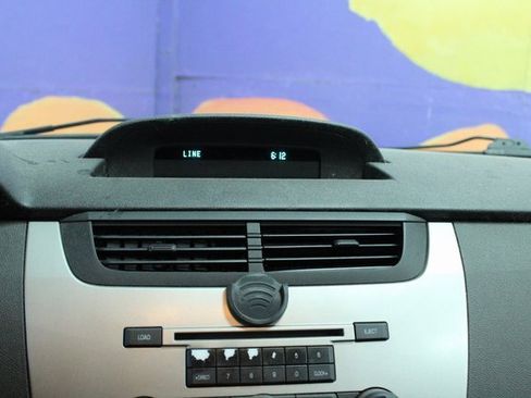 Used 2009 Ford Focus SE image 12