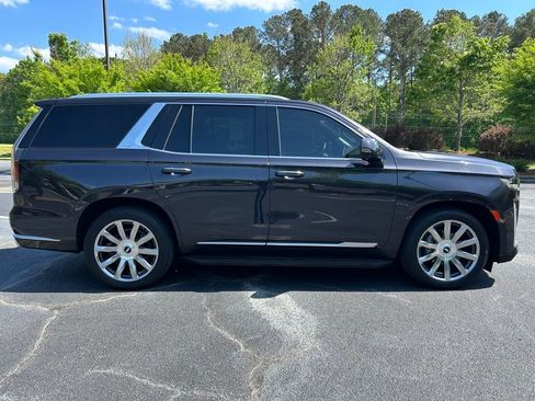 Used 2022 Cadillac Escalade Premium Luxury Platinum RWD image 28