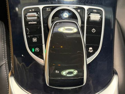 Used 2017 Mercedes-Benz GLC 300 4MATIC image 33