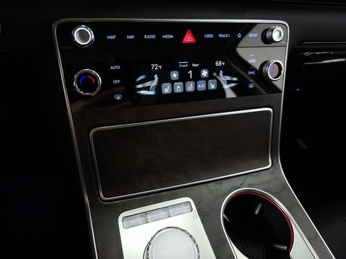 Used 2026 Genesis GV80 2.5T Select image 24