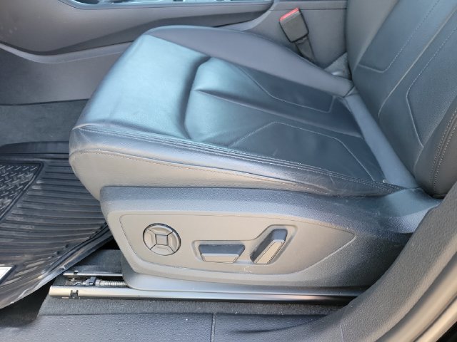 Used 2025 Audi Q3 2.0T Premium AWD/4WD image 14