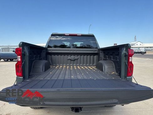 New 2026 Chevrolet Silverado 1500 Custom Trail Boss w/ Turbomax Blackout Package image 9