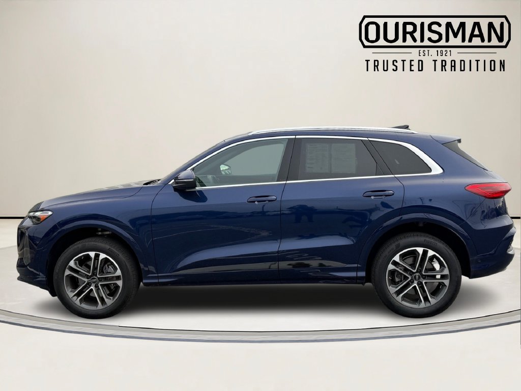 Certified 2025 Audi Q5 Premium w/ Convenience Package AWD/4WD image 6